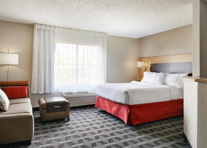 Hotel Towneplace At Arizona Mills Mall 3*