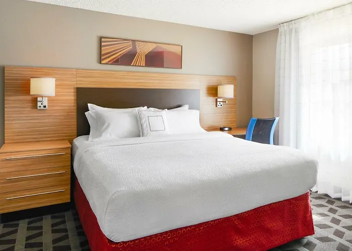 Towneplace At Arizona Mills Mall Hotel
